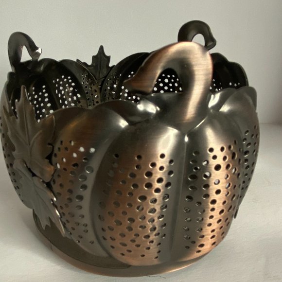 Bath & Body Works Pumpkin Leaves Candle Holder - Picture 2 of 5